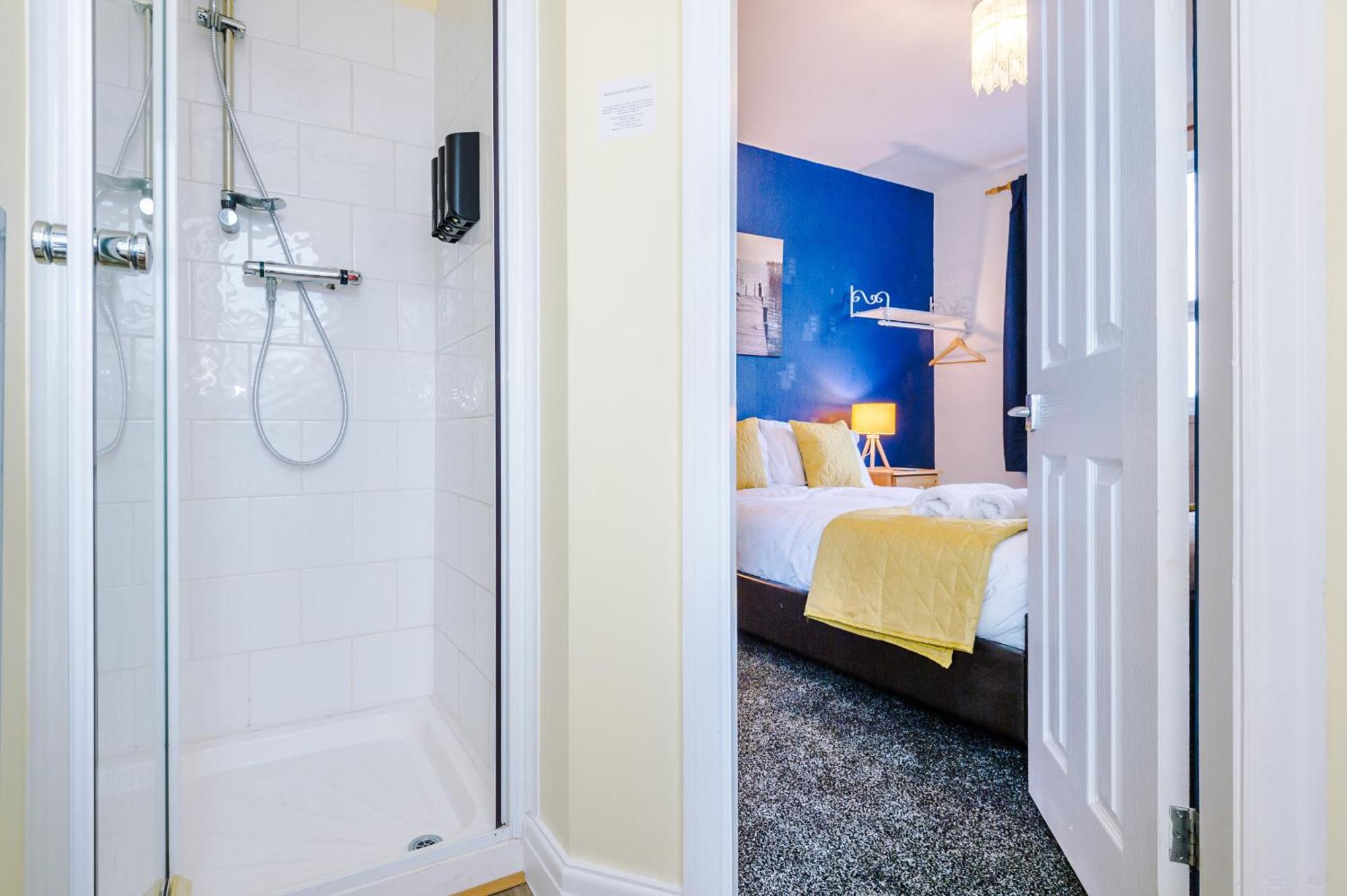 Pebbles Guest House Blackpool Room photo