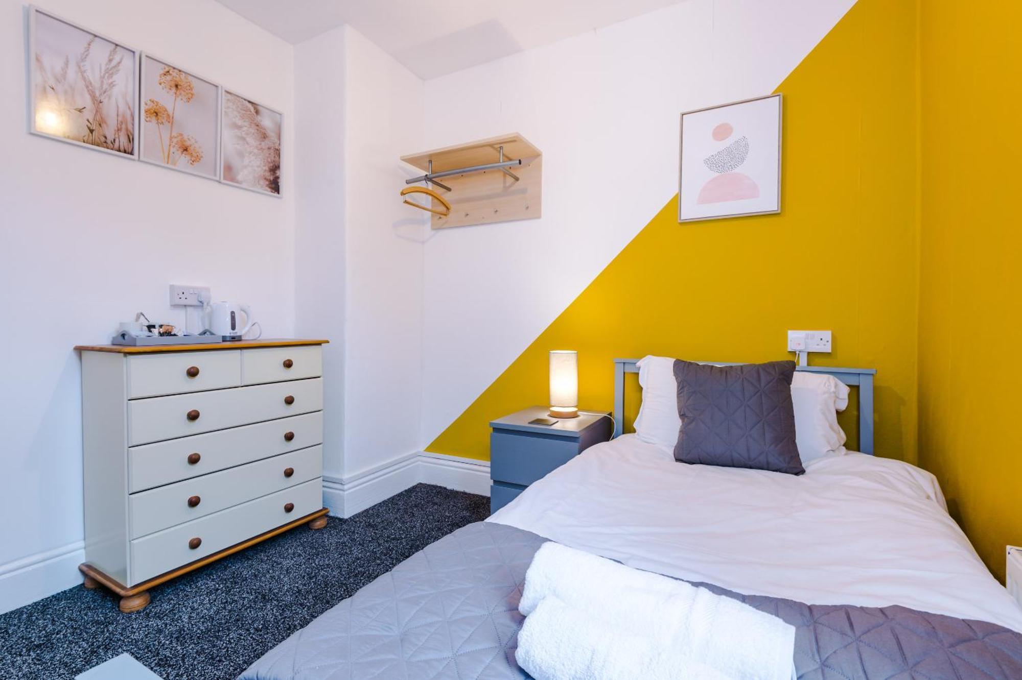Pebbles Guest House Blackpool Room photo